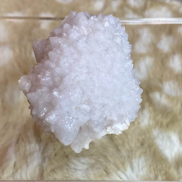 Rose Quartz Cluster - Picture 1 of 7